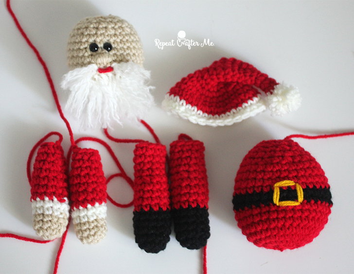Crochet Santa Claus - Repeat Crafter Me