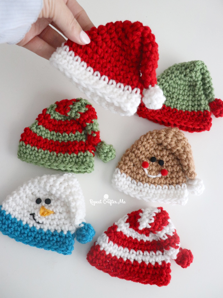 Crochet Mini Holiday Hats - Repeat Crafter Me