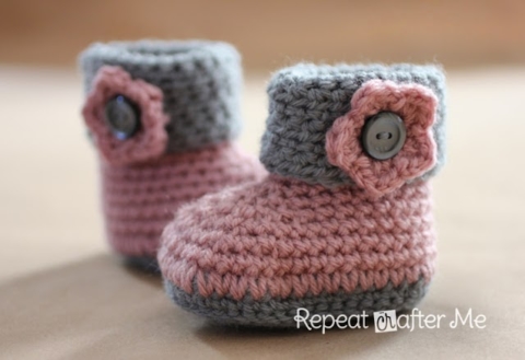 Ball Hank n' Skein: Newborn Baby Sock Crochet Pattern