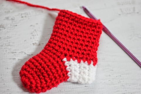 Baby Sock Coin Purse - Repeat Crafter Me