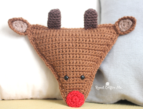 Cuddly Crochet Rudolph the Reindeer - Repeat Crafter Me