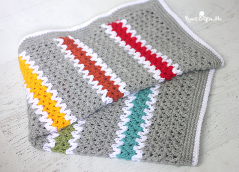 Quick and Easy Chunky Crochet V-Stitch Afghan (Leslie's Lapghan) - Repeat  Crafter Me