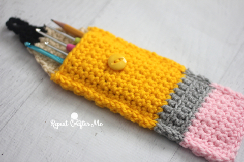 Crochet Pattern: Fantail Pencil (Or Crochet Hook) Case with No-Sew Liner -  Underground Crafter