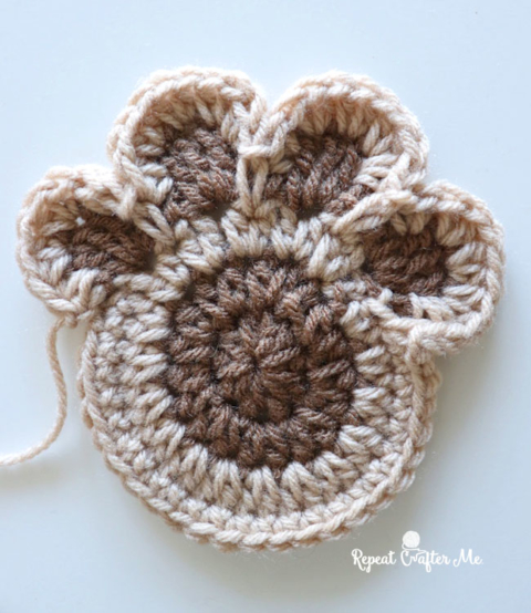 Free Crochet Paw Print Granny Square Pattern - Crochet Bits