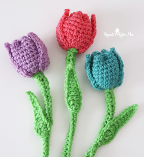 Crochet flower. Leaves applique. Flower embellishment. 3d crochet