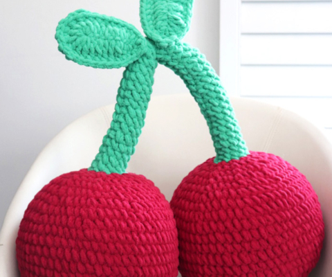 Apple Crochet Pattern - Tiny Curl Crochet