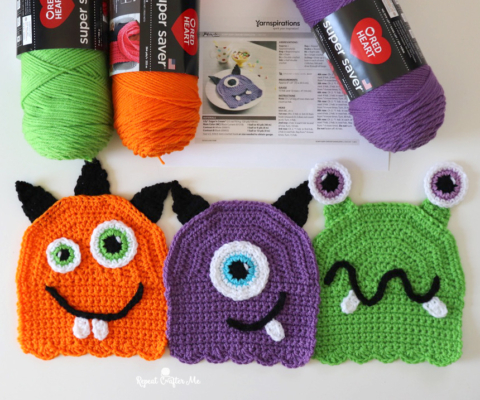 Easy Crochet Santa Hat - Repeat Crafter Me